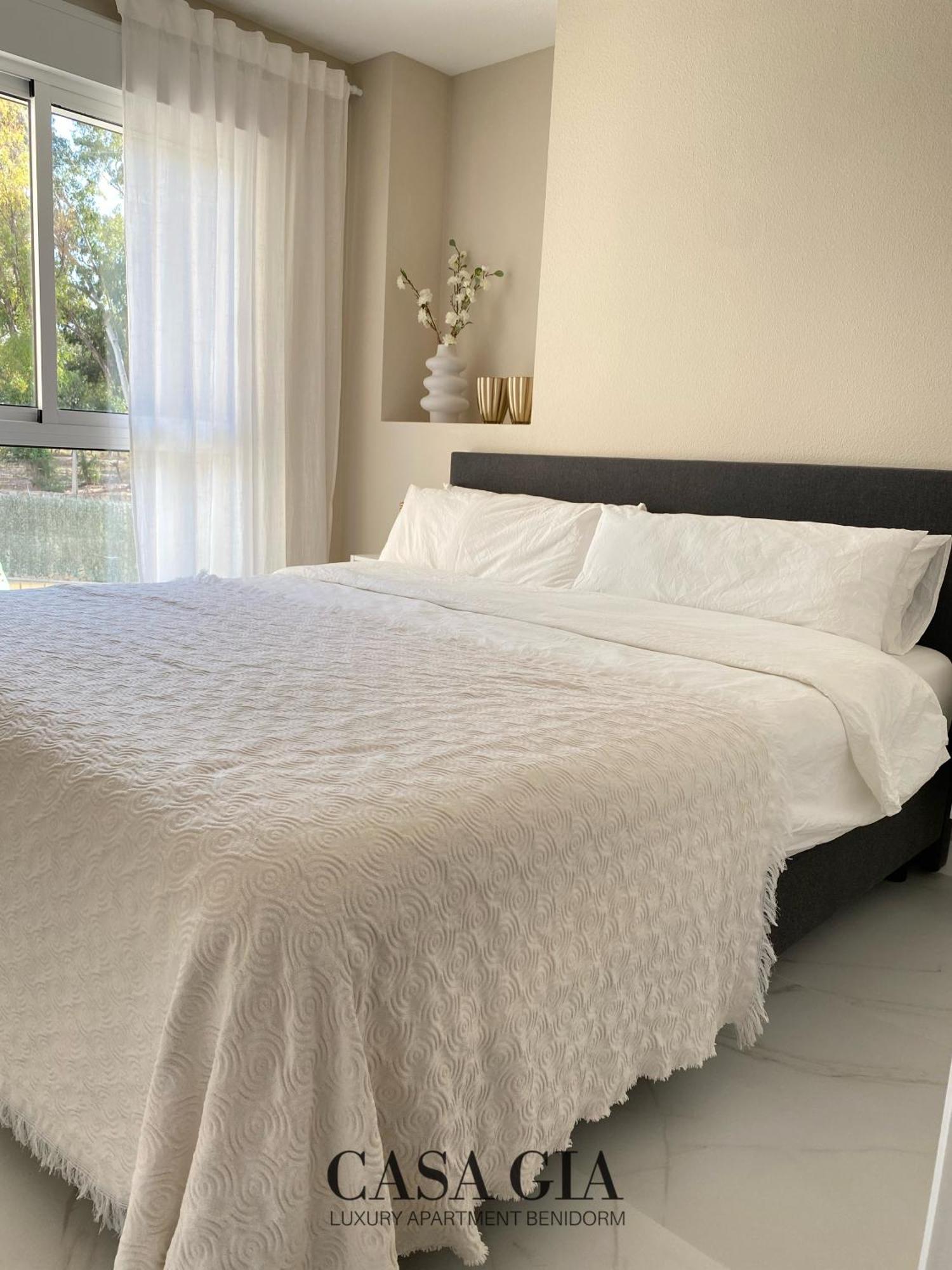 Casa Gia L Luxury Apartment بينايدورم المظهر الخارجي الصورة